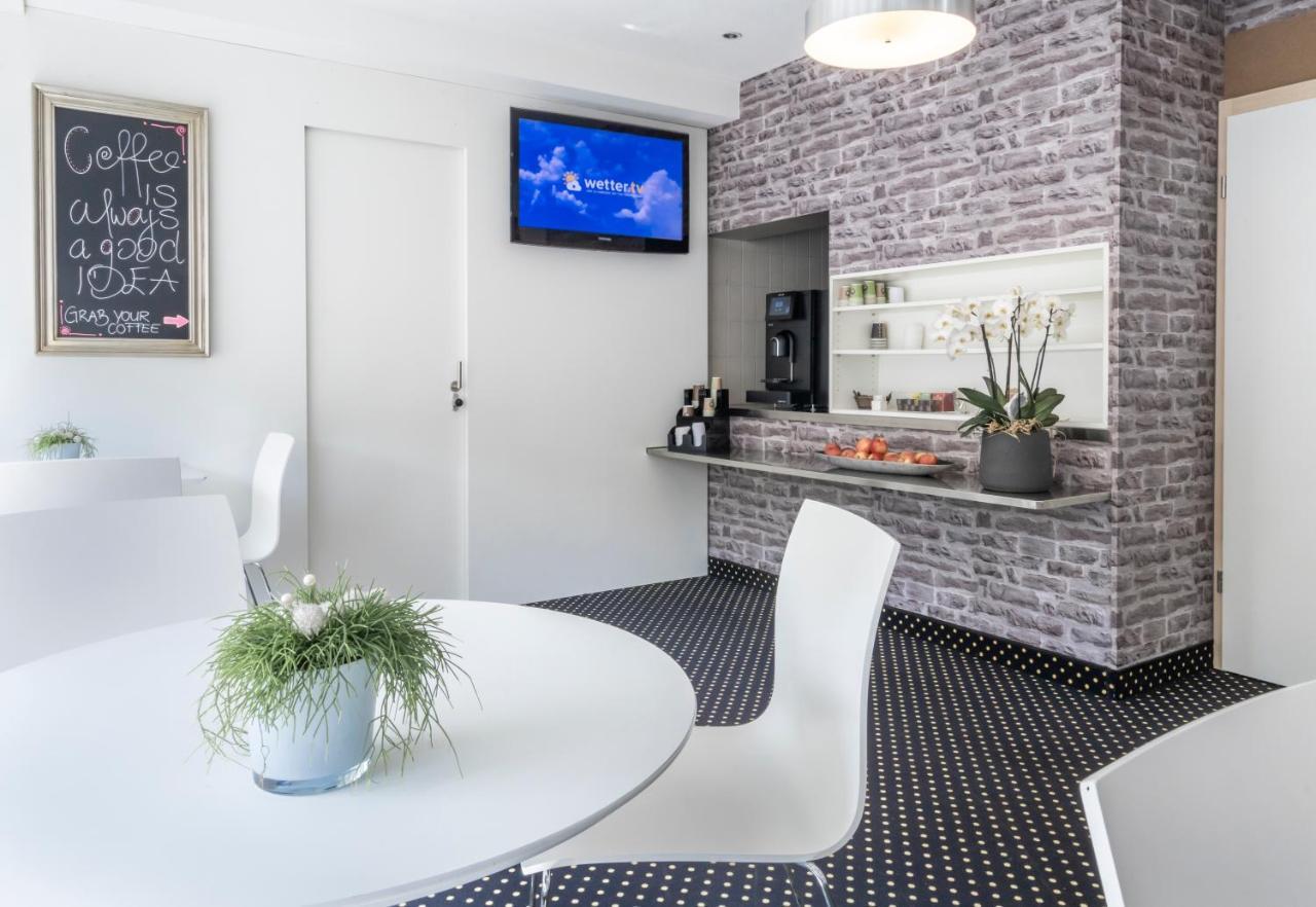 Bellevue - Contactless Self Check-in Hotel Lucerne